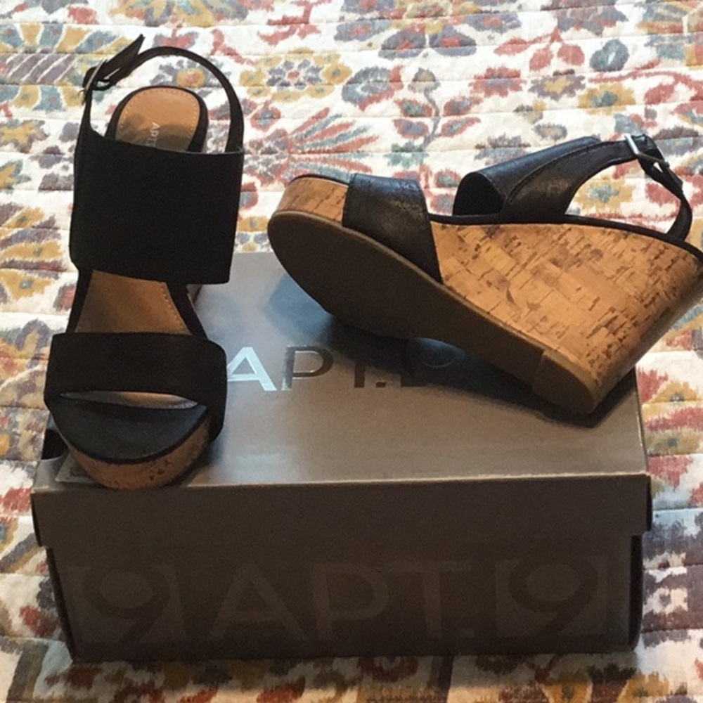 NWT - Apt9 Wedges